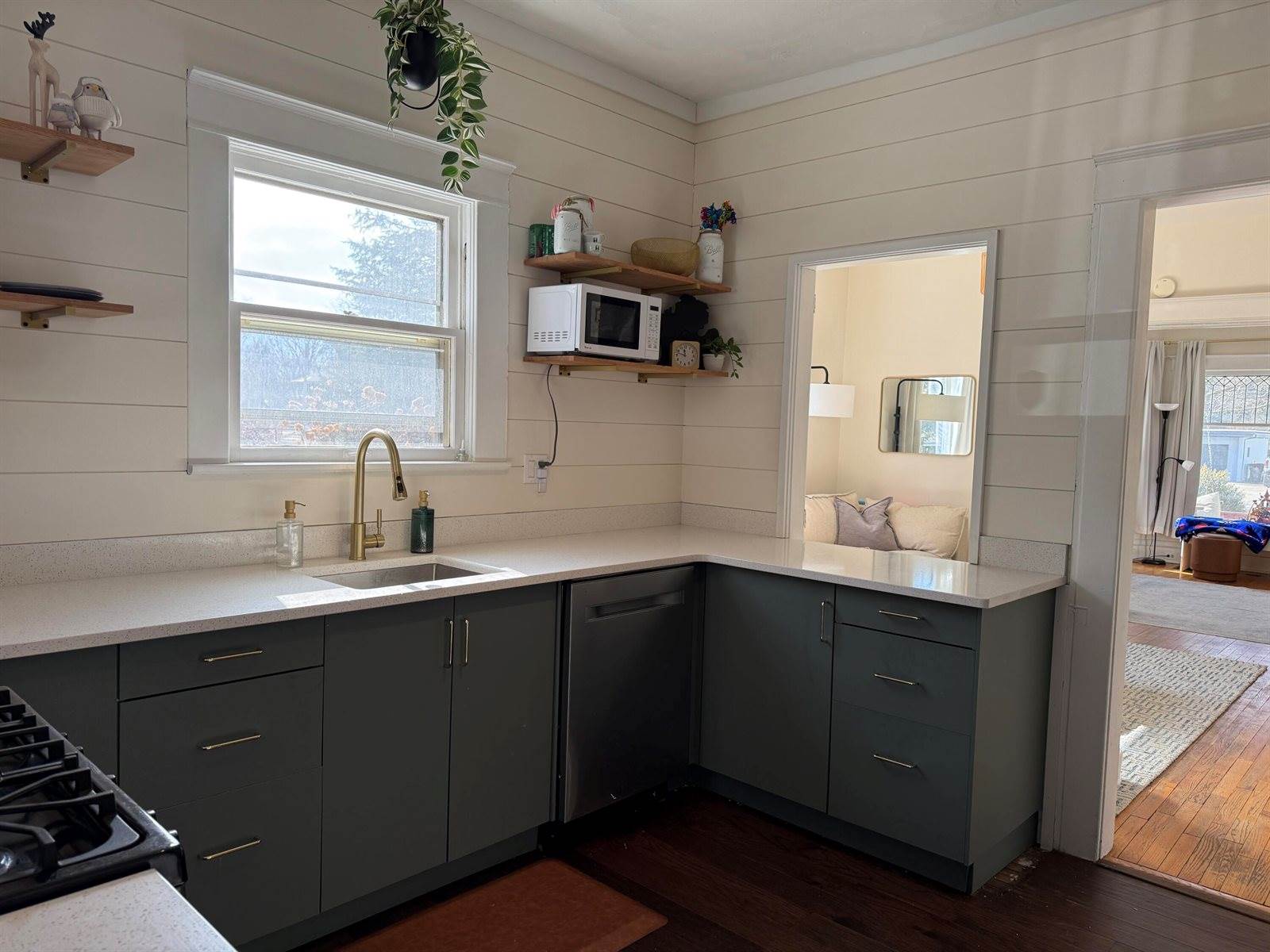 210 North Kalamazoo Avenue, Marshall, MI 49068