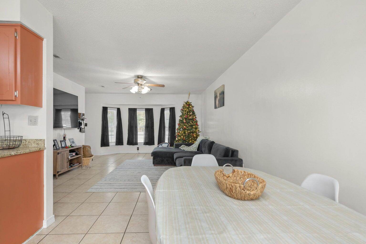 400 Brown Place, Crestview, FL 32539