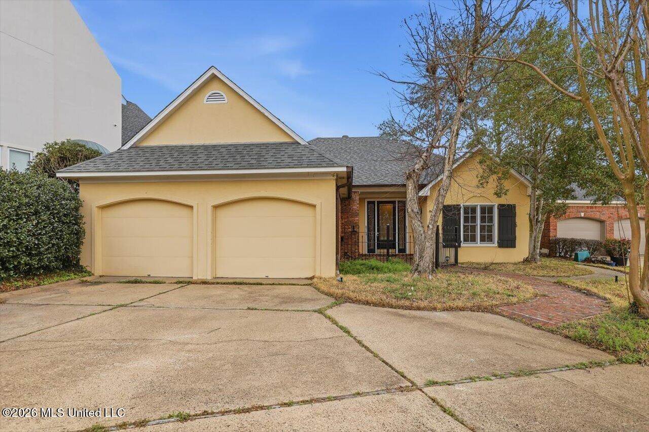 22 Autumn Hill Court, Jackson, MS 39211
