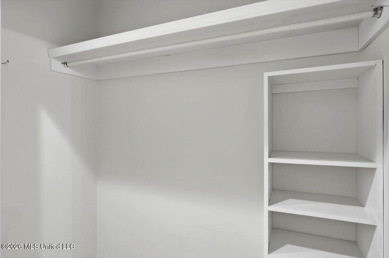 22 Autumn Hill Court, Jackson, MS 39211