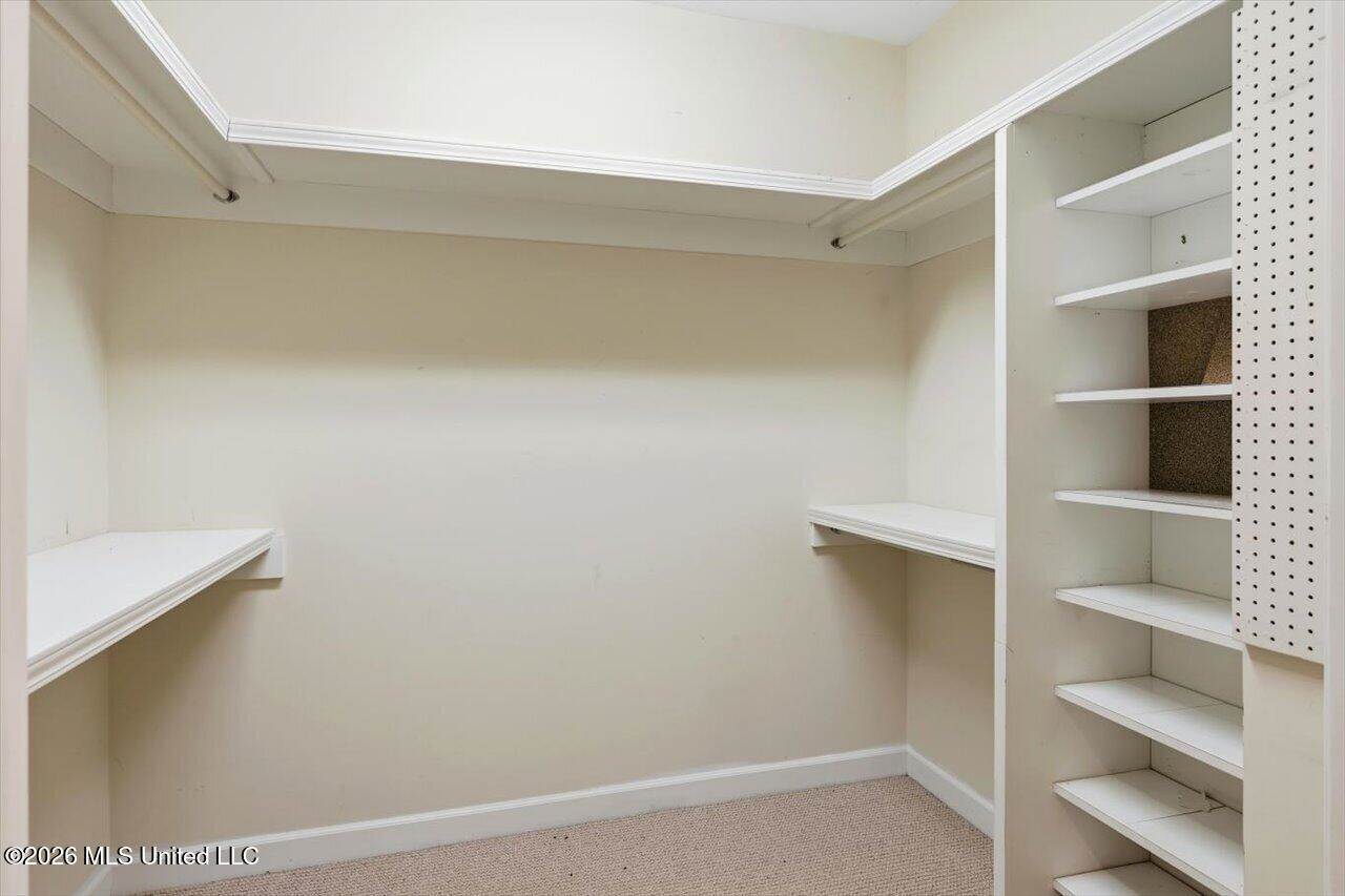 22 Autumn Hill Court, Jackson, MS 39211