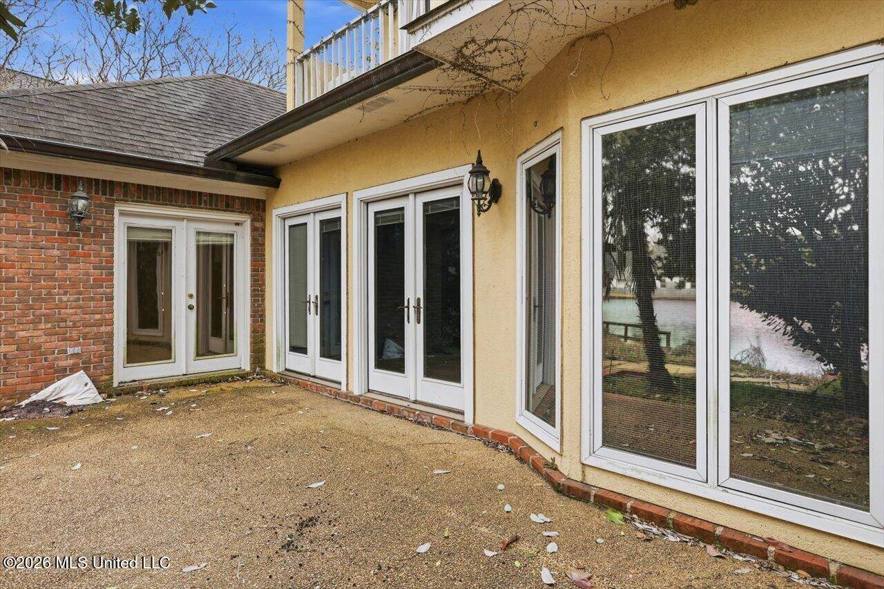 22 Autumn Hill Court, Jackson, MS 39211