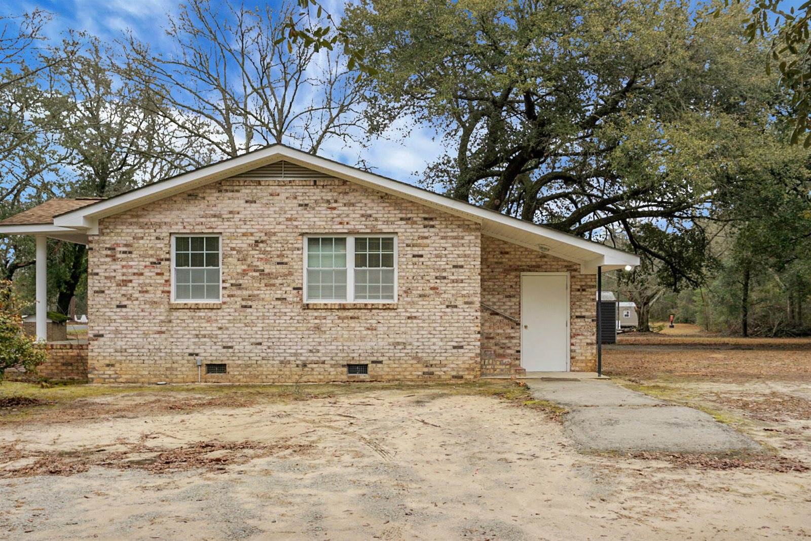 429 Sandhill Road, Dorchester, SC 29437