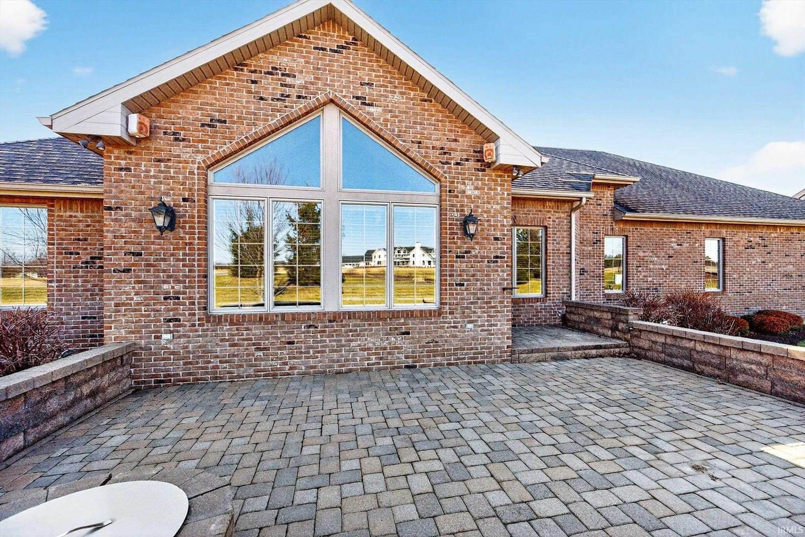 5504 W Sawgrass Way, Muncie, IN 47304