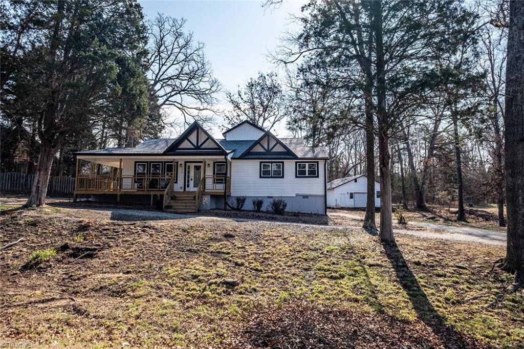 1916 New Garden Road, Greensboro, NC 27410