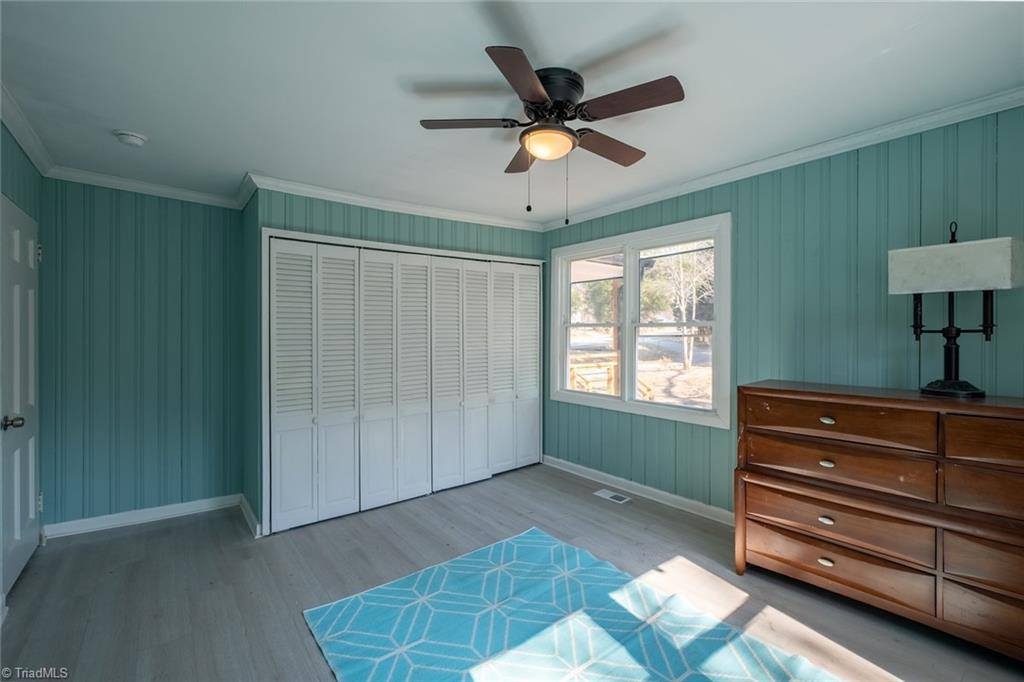 1916 New Garden Road, Greensboro, NC 27410