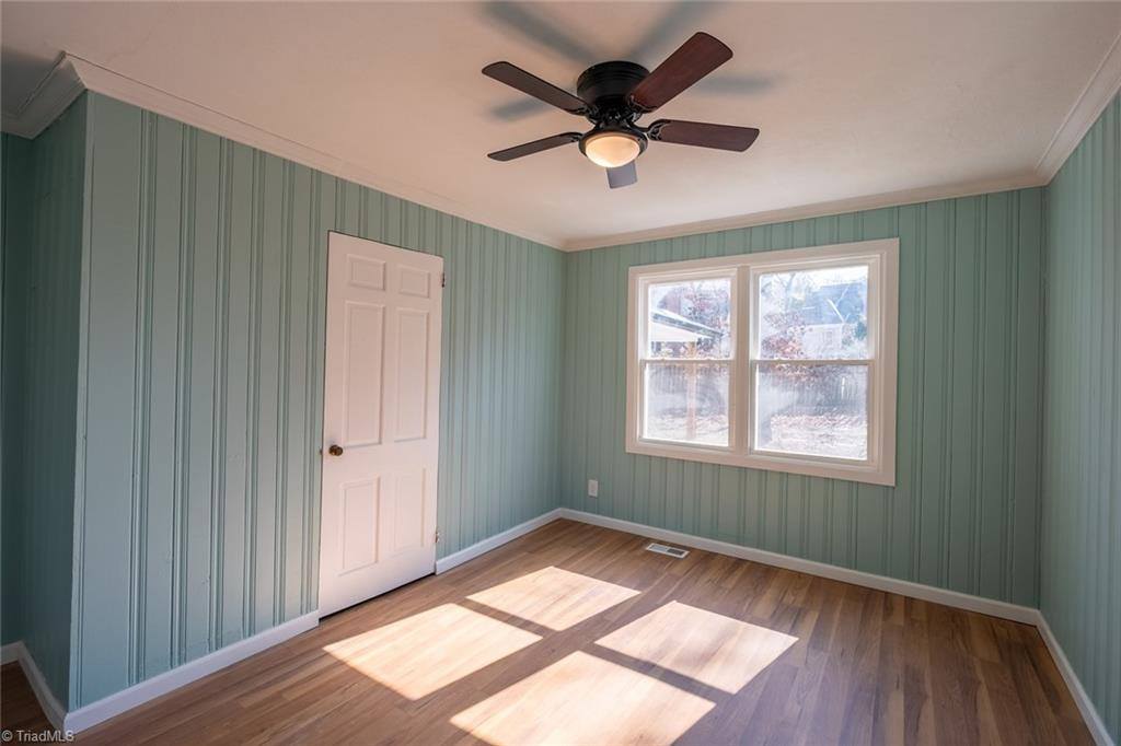 1916 New Garden Road, Greensboro, NC 27410