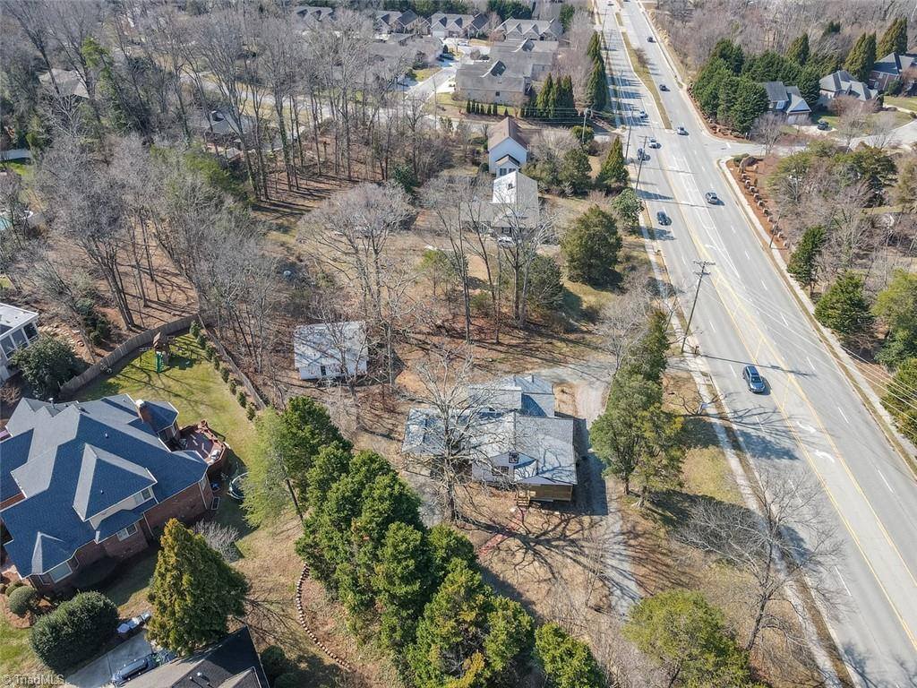 1916 New Garden Road, Greensboro, NC 27410