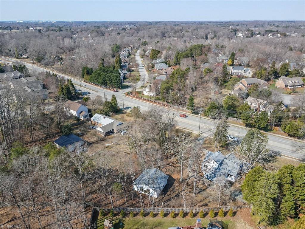 1916 New Garden Road, Greensboro, NC 27410