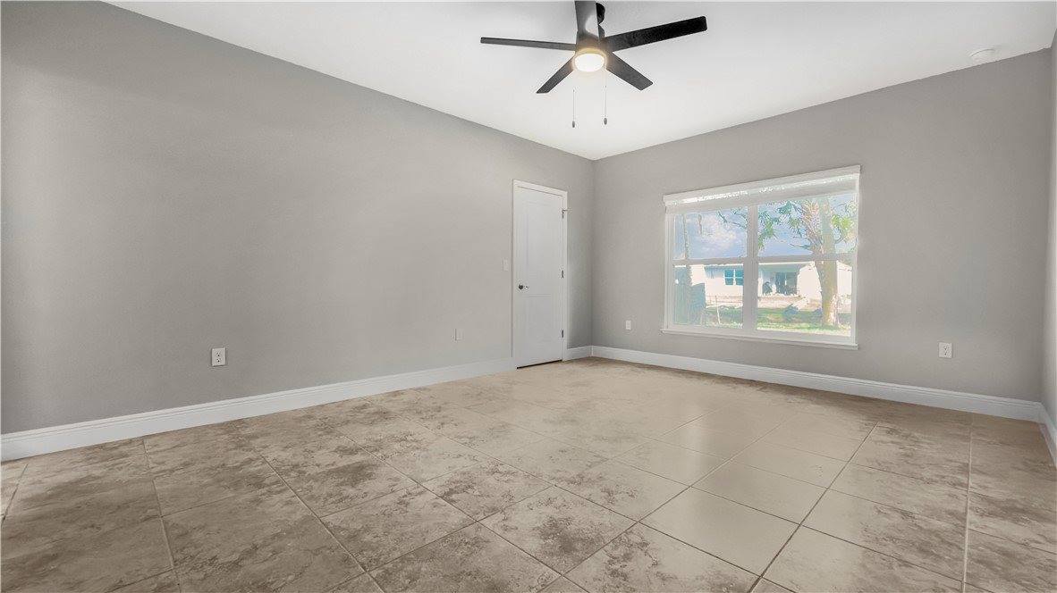 594 Bayharbor Terrace, Sebastian, FL 32958