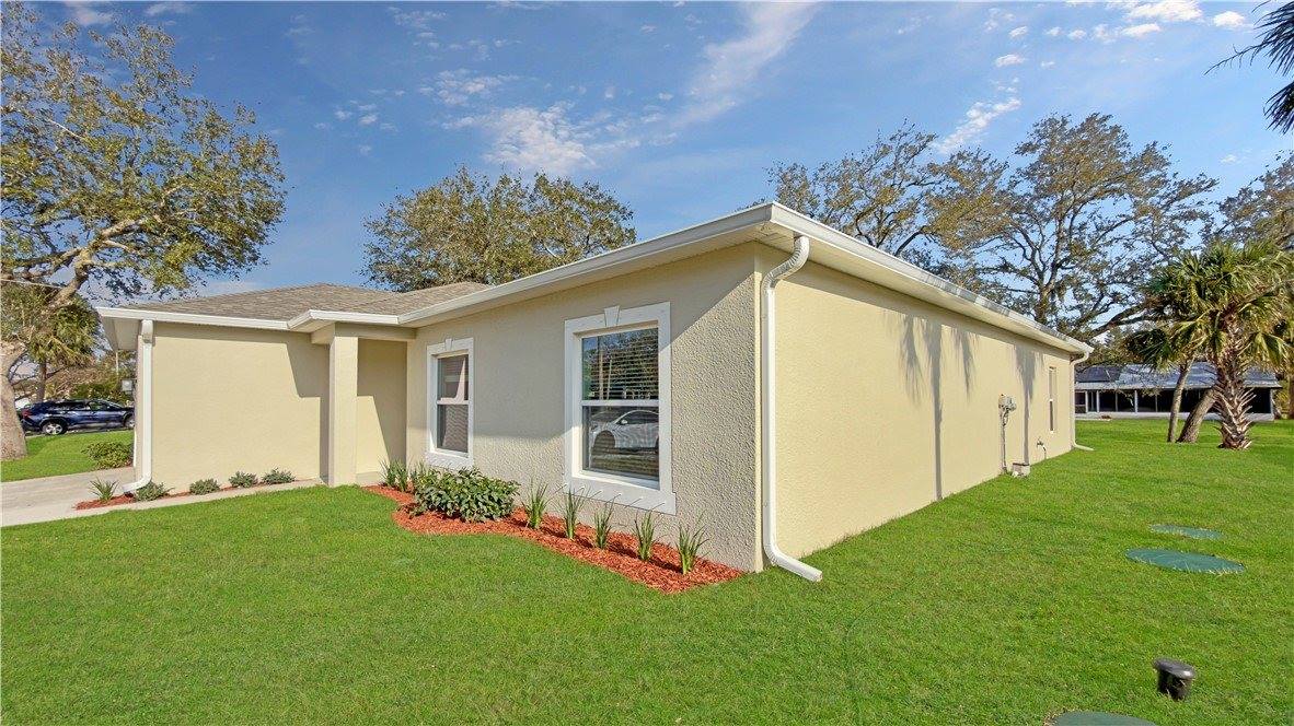 594 Bayharbor Terrace, Sebastian, FL 32958