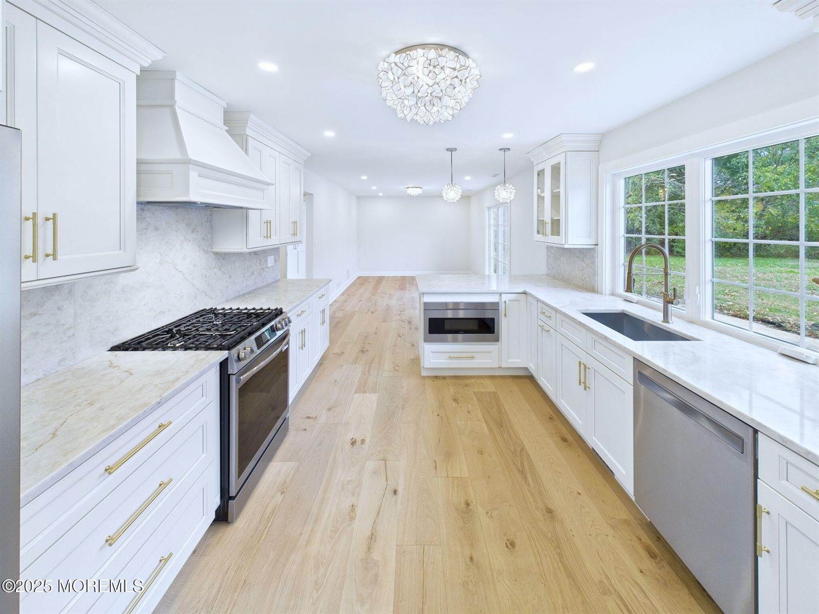 28 Patten Lane, Long Branch, NJ 07740