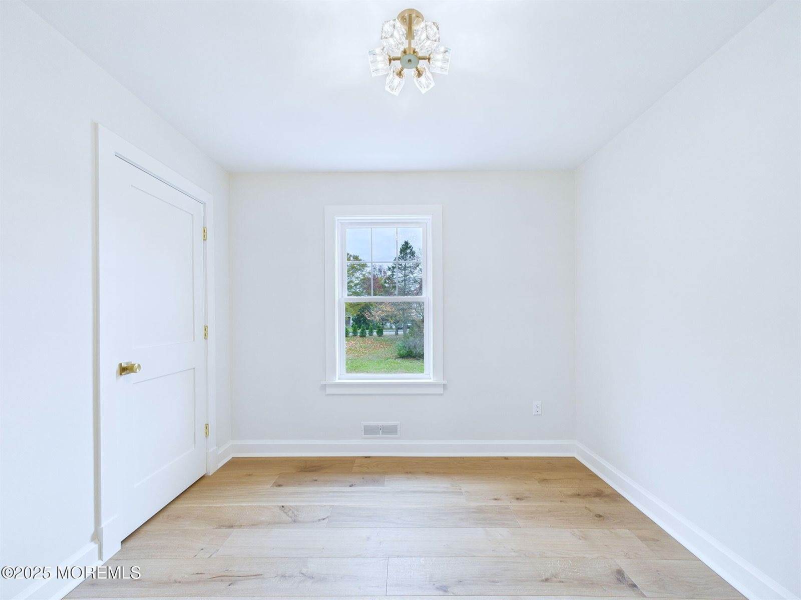 28 Patten Lane, Long Branch, NJ 07740