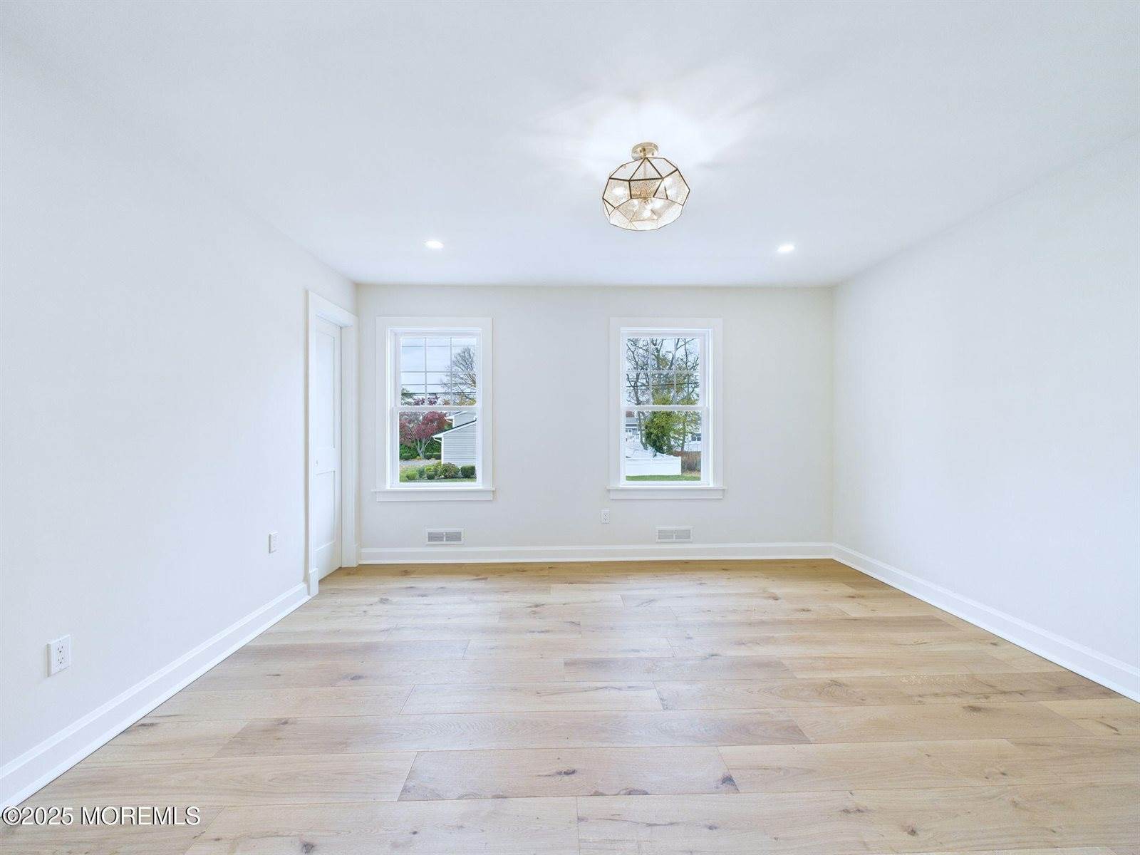 28 Patten Lane, Long Branch, NJ 07740