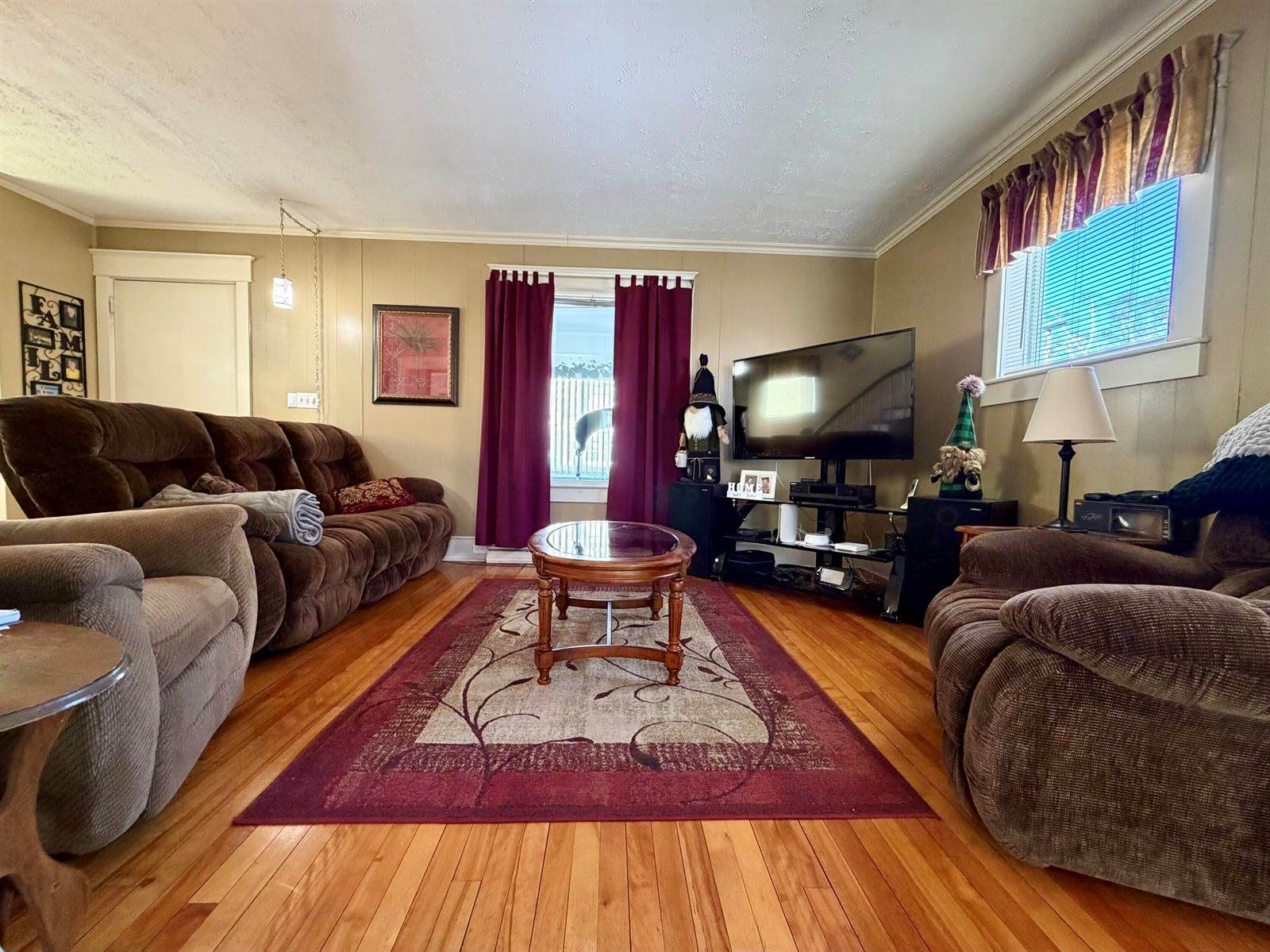 136 Fraser Avenue, Madawaska, ME 04756