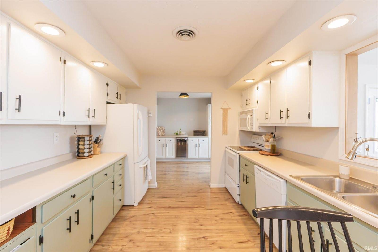 8114 N Santa Barbara Drive, Muncie, IN 47303