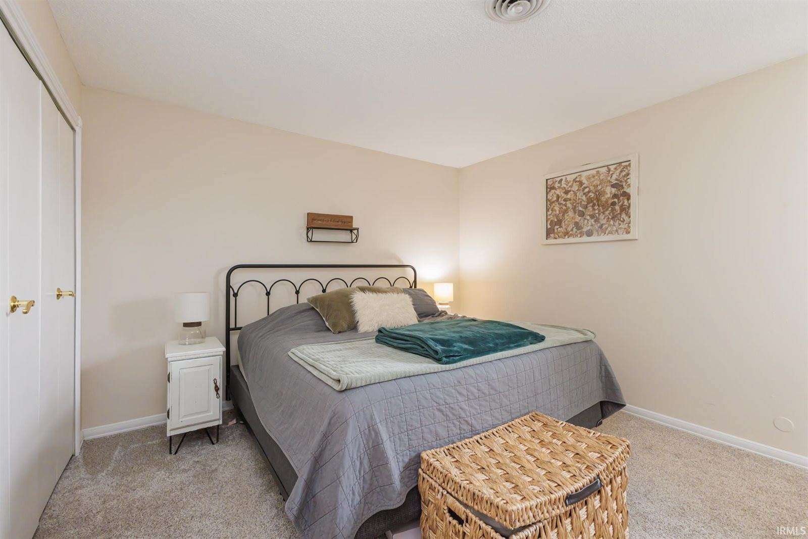 8114 N Santa Barbara Drive, Muncie, IN 47303