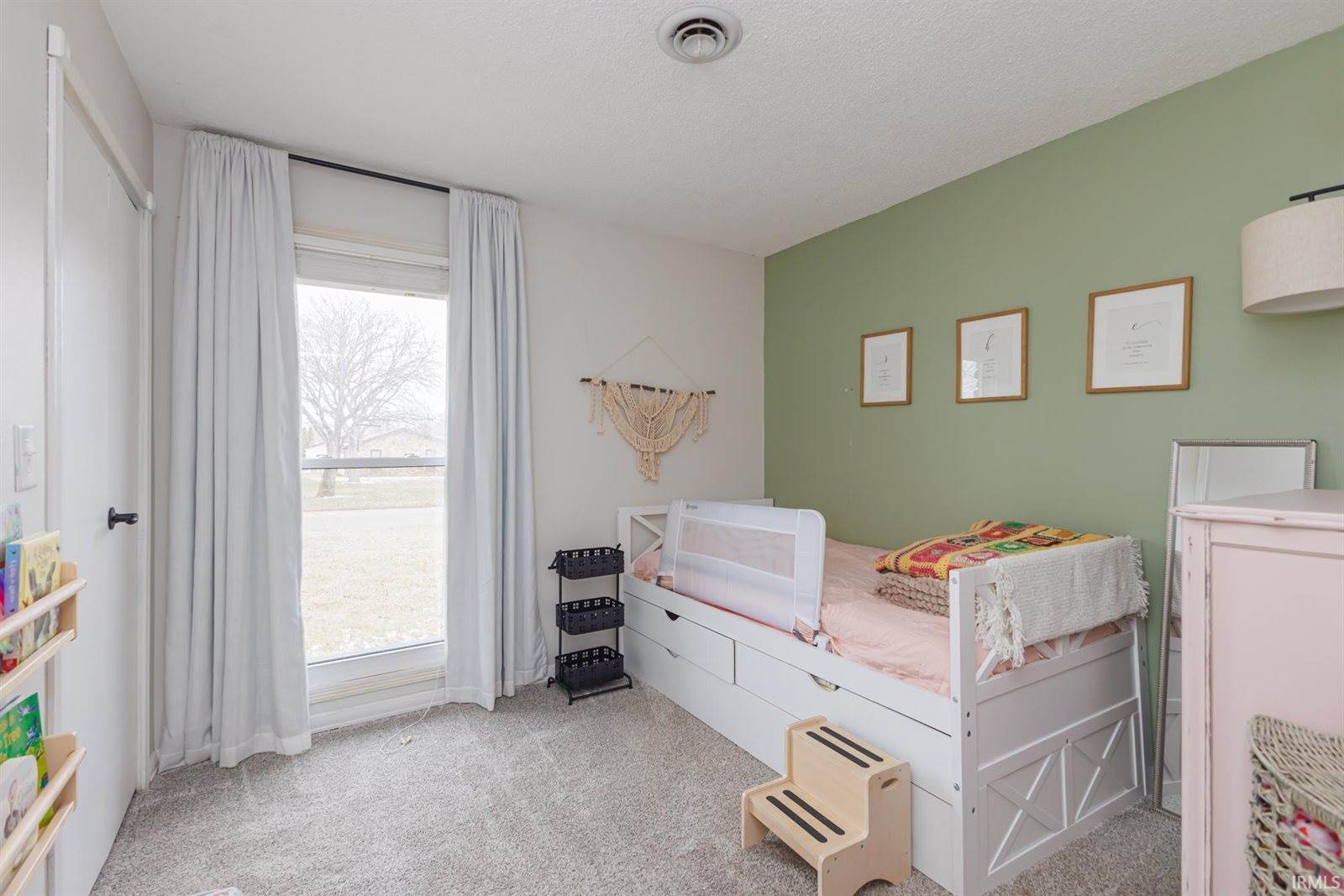 8114 N Santa Barbara Drive, Muncie, IN 47303