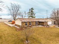 8114 N Santa Barbara Drive, Muncie, IN 47303