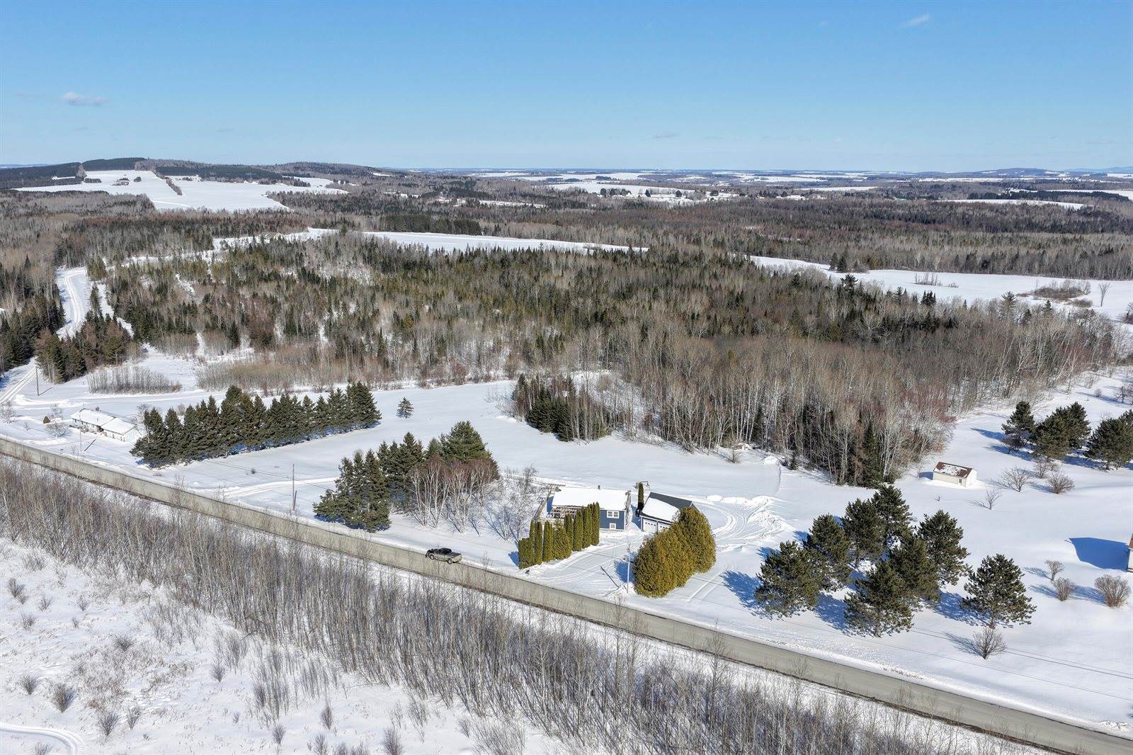 459 Griffin Ridge Road, Mapleton, ME 04757