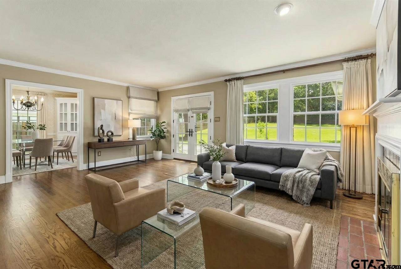 2306 Old Bullard Rd, Tyler, TX 75703