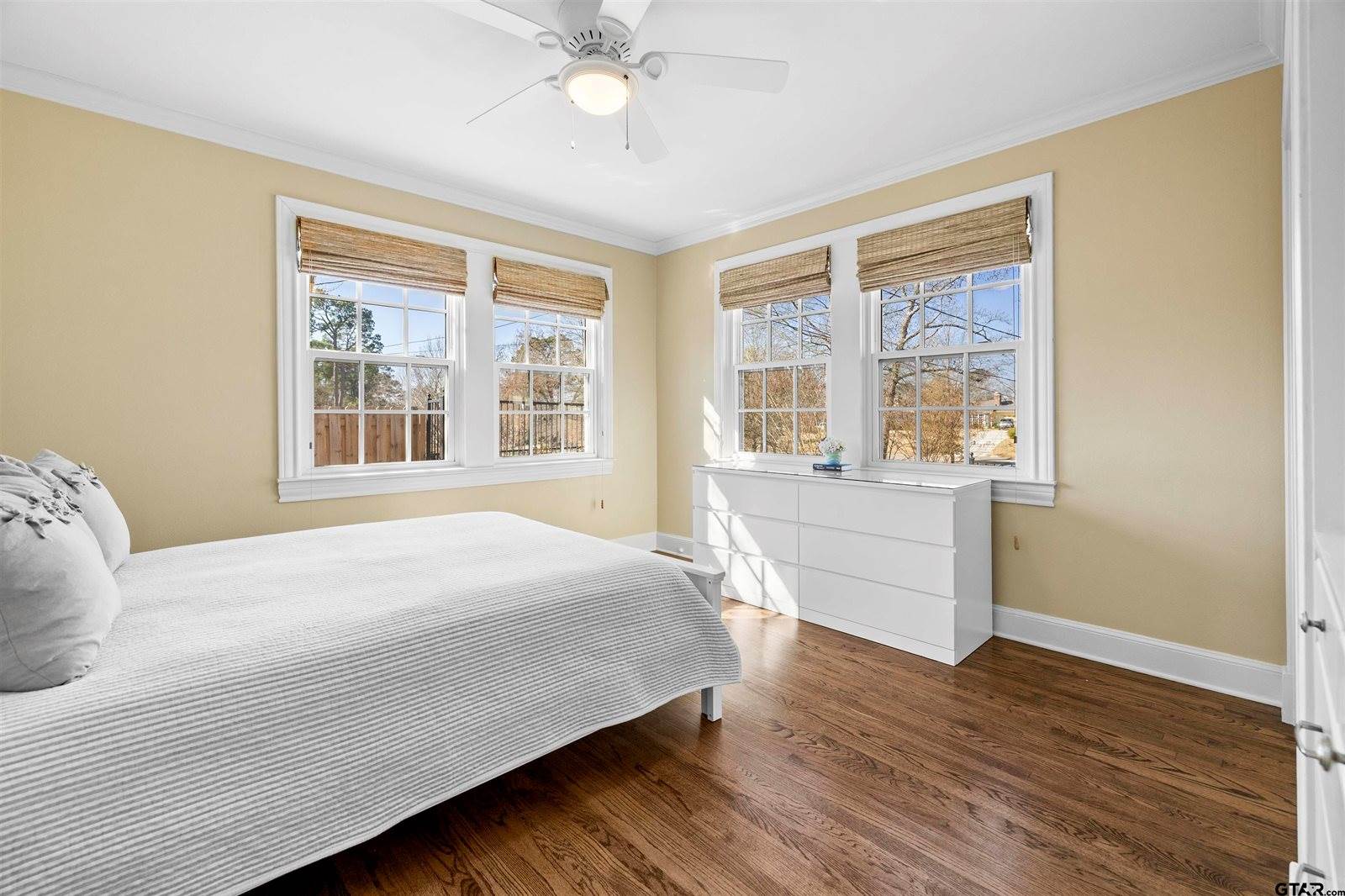 2306 Old Bullard Rd, Tyler, TX 75703