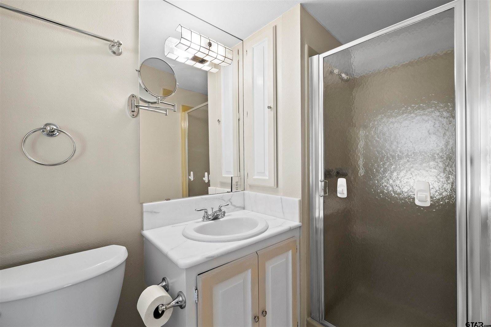 2306 Old Bullard Rd, Tyler, TX 75703