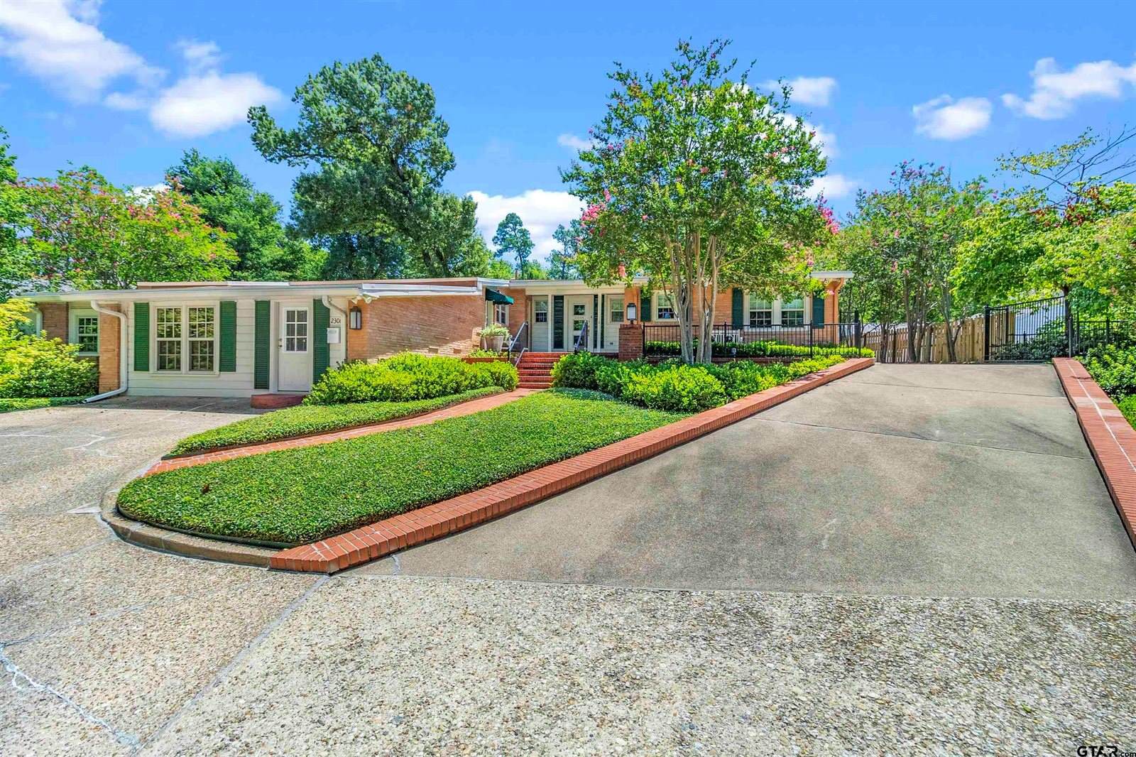 2306 Old Bullard Rd, Tyler, TX 75703