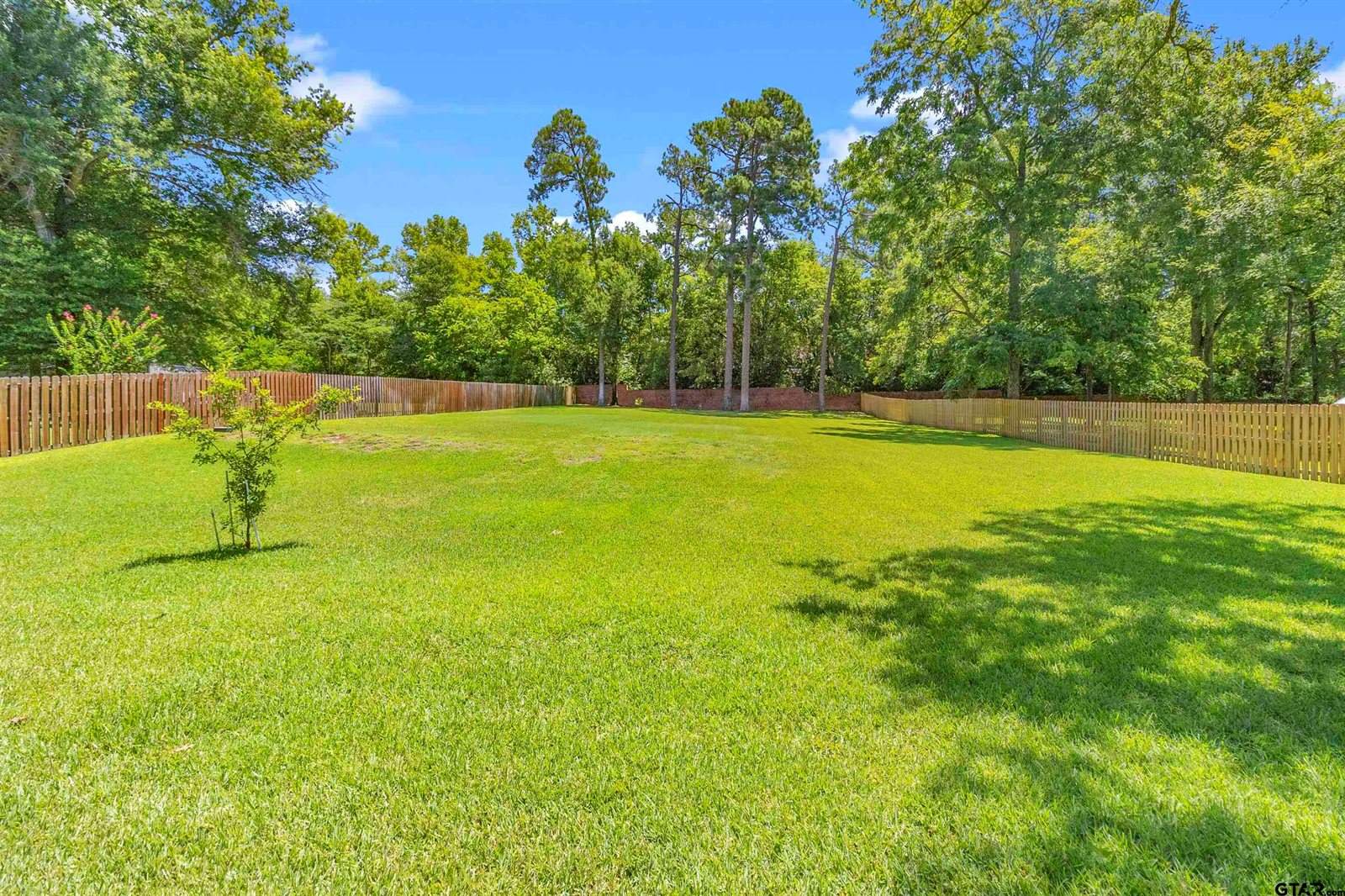 2306 Old Bullard Rd, Tyler, TX 75703