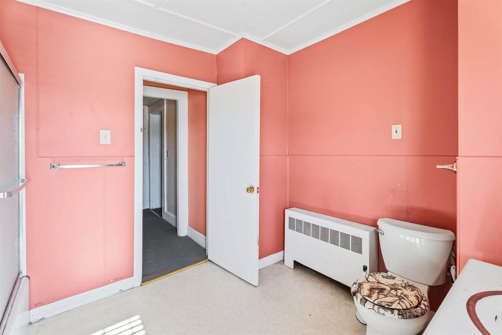 225 Main Street, Waterville, ME 04901