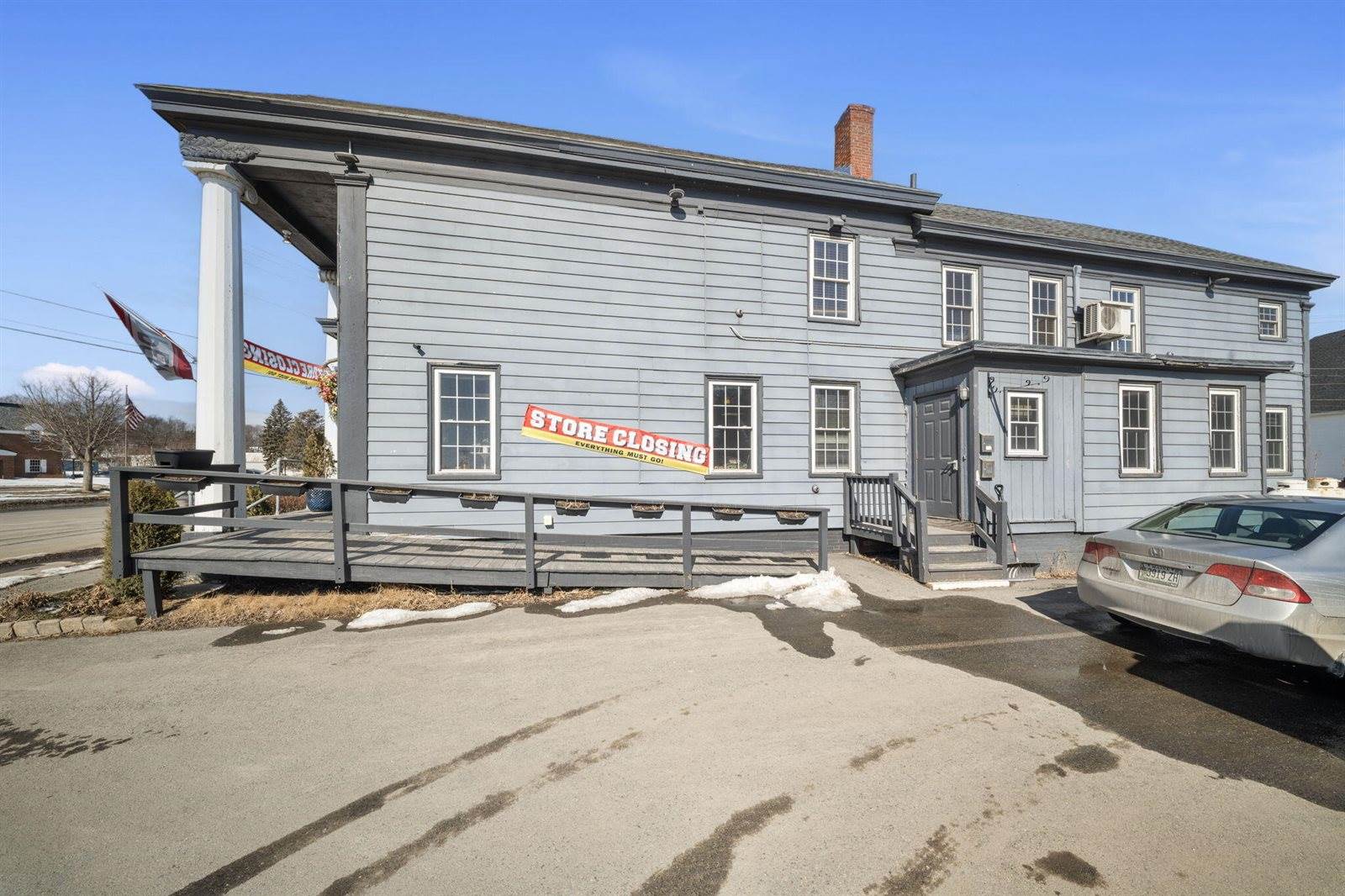 225 Main Street, Waterville, ME 04901