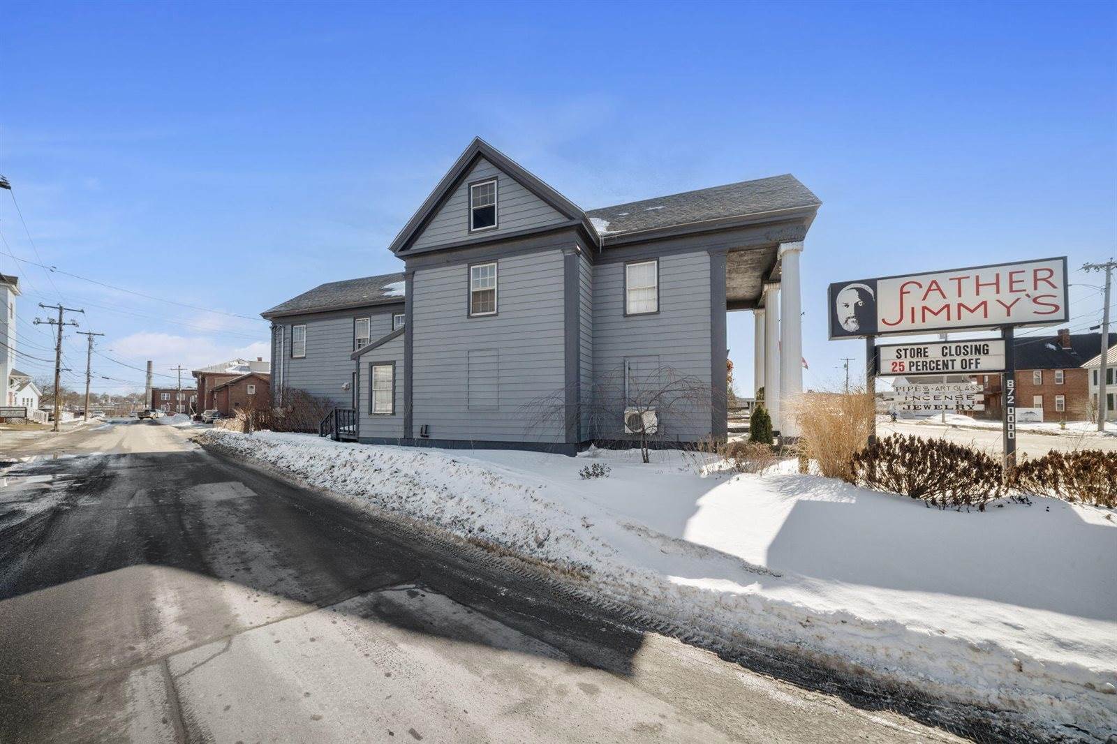 225 Main Street, Waterville, ME 04901