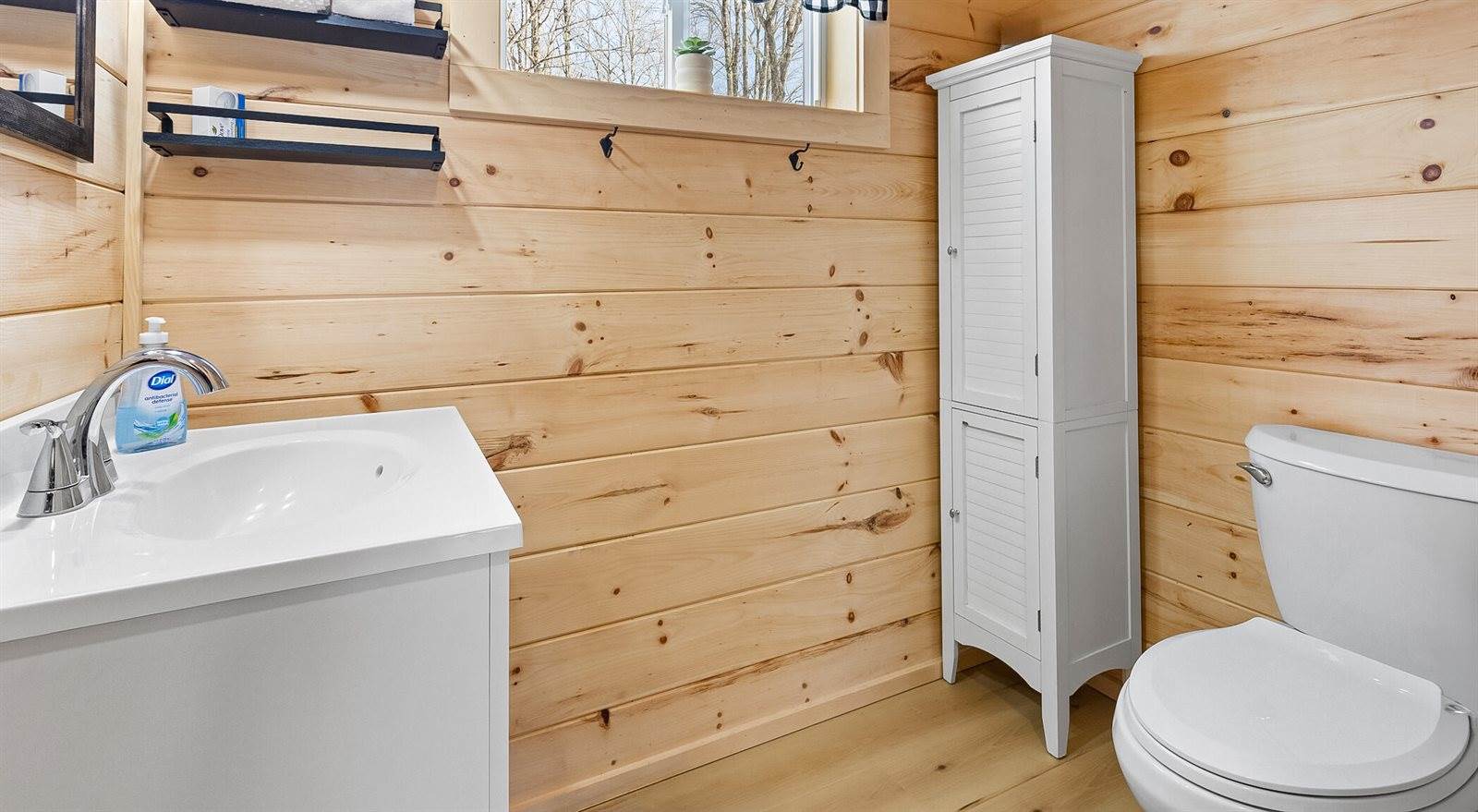 4 Moulton Hill Road, Sebec, ME 04481