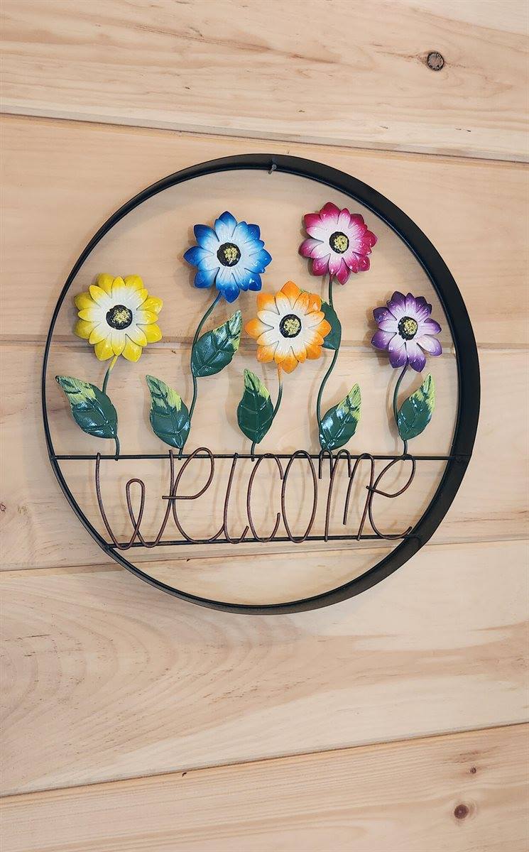 4 Moulton Hill Road, Sebec, ME 04481