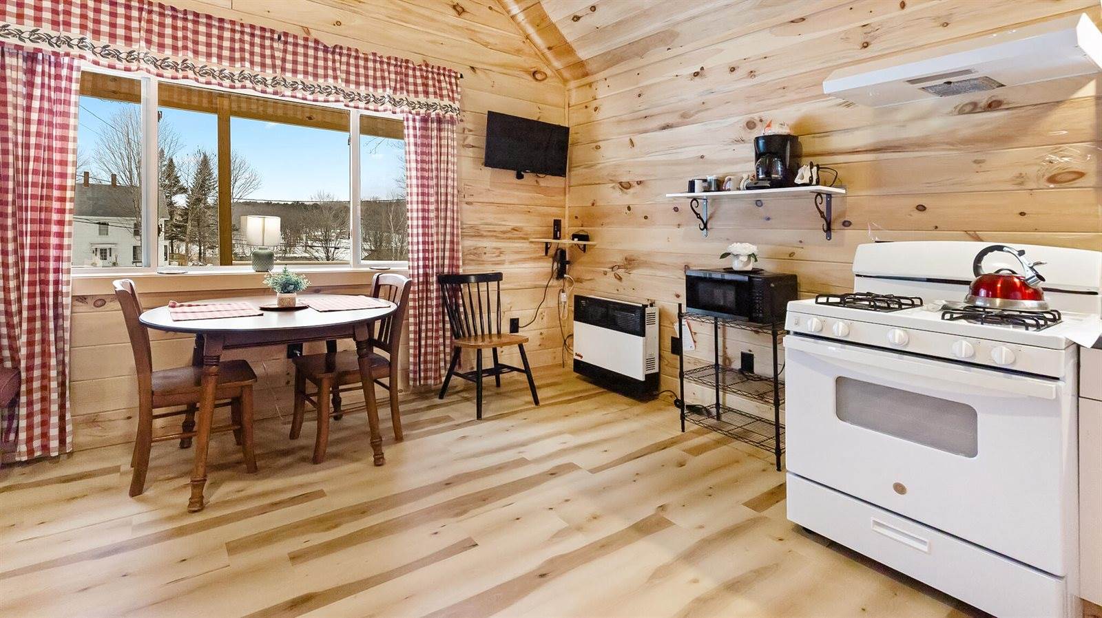 4 Moulton Hill Road, Sebec, ME 04481