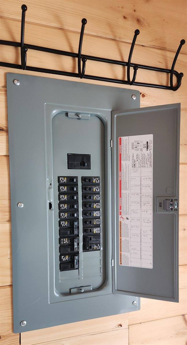 4 Moulton Hill Road, Sebec, ME 04481