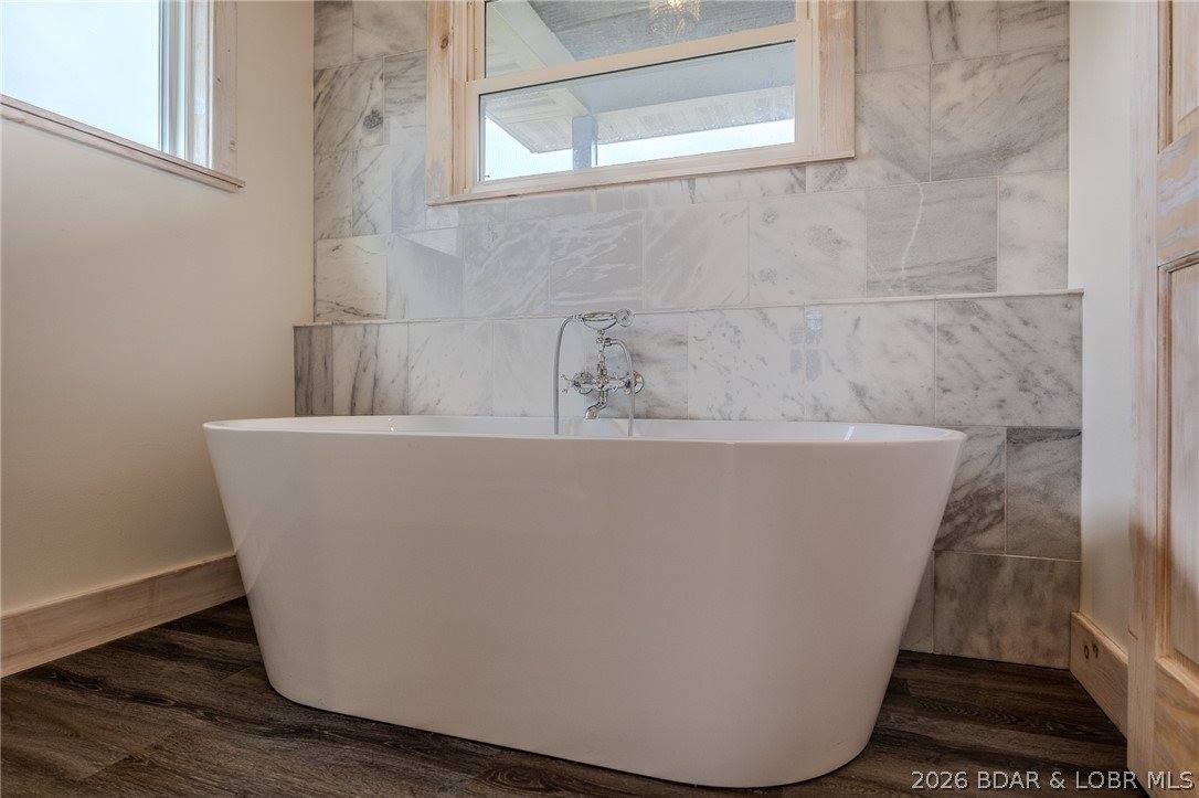 367 Hwy MM, Eldon, MO 65026