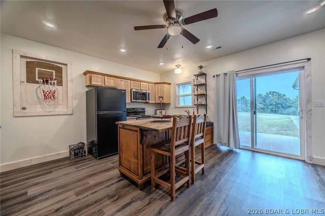 367 Hwy MM, Eldon, MO 65026