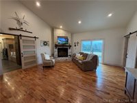 367 Hwy MM, Eldon, MO 65026