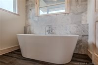 367 Hwy MM, Eldon, MO 65026