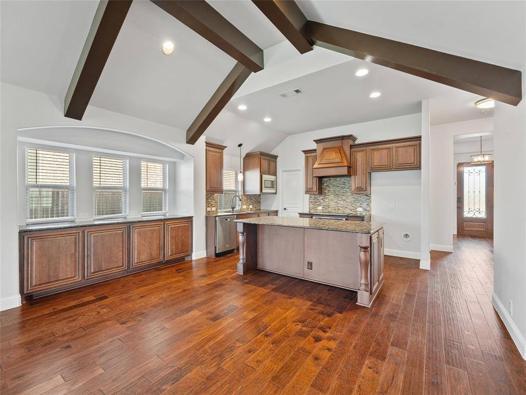 218 Calvert Drive, Midlothian, TX 76065