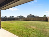 218 Calvert Drive, Midlothian, TX 76065