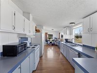 3155 Shady Creek Circle, Red Oak, TX 75154