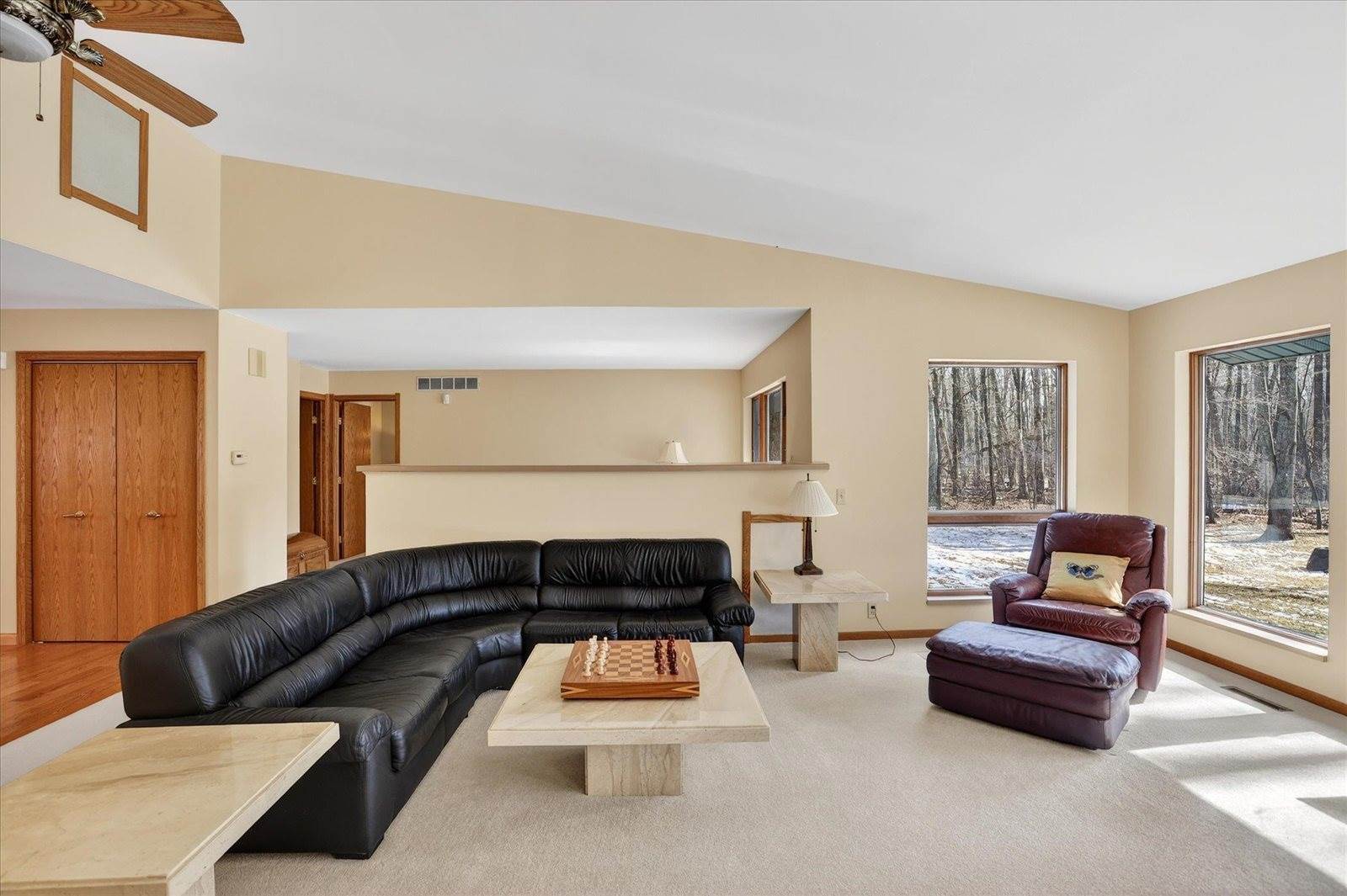 2852 E Leisure Lane, Midland, MI 48640