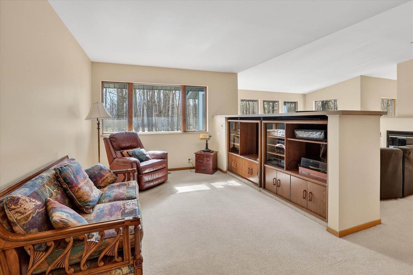 2852 E Leisure Lane, Midland, MI 48640