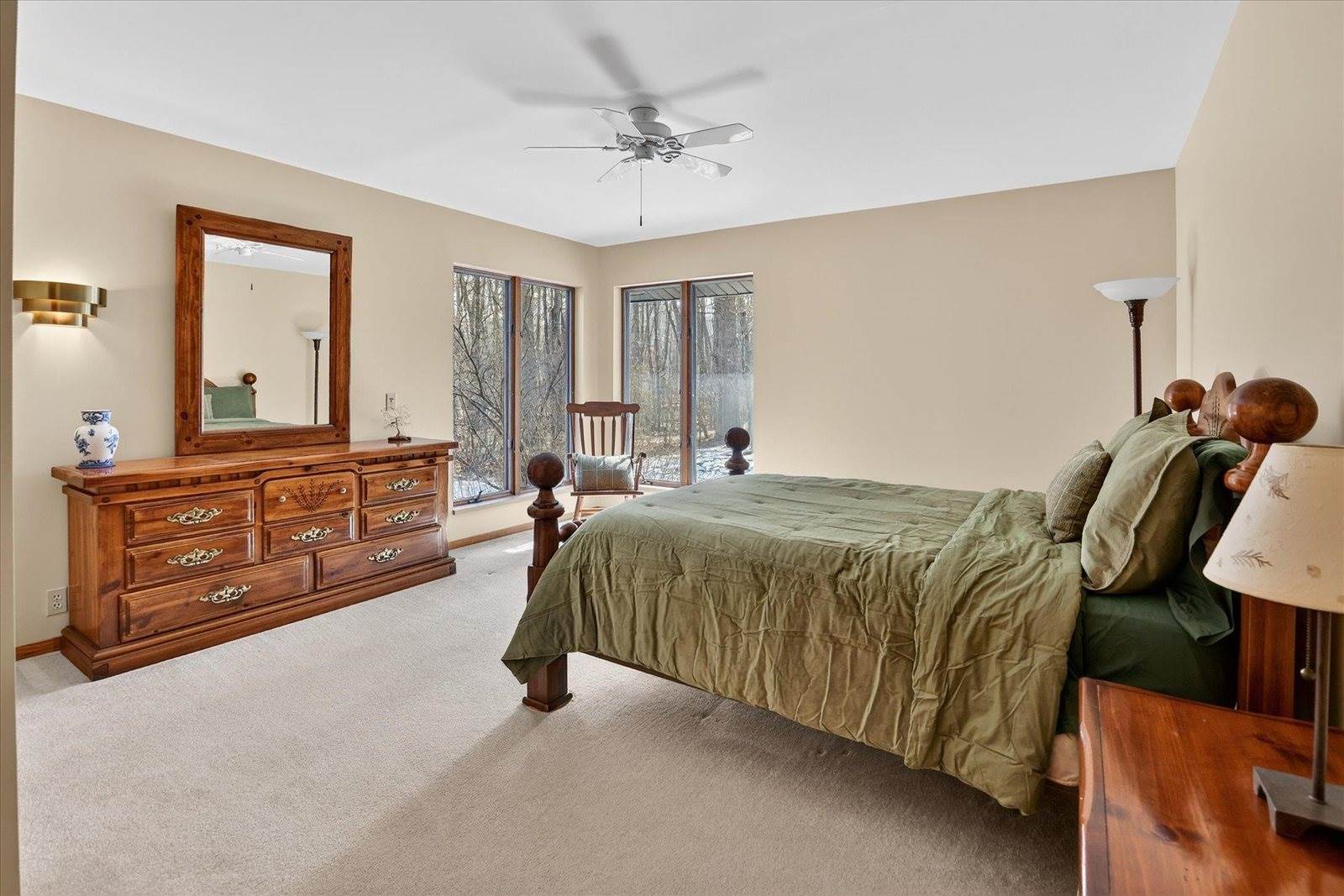 2852 E Leisure Lane, Midland, MI 48640