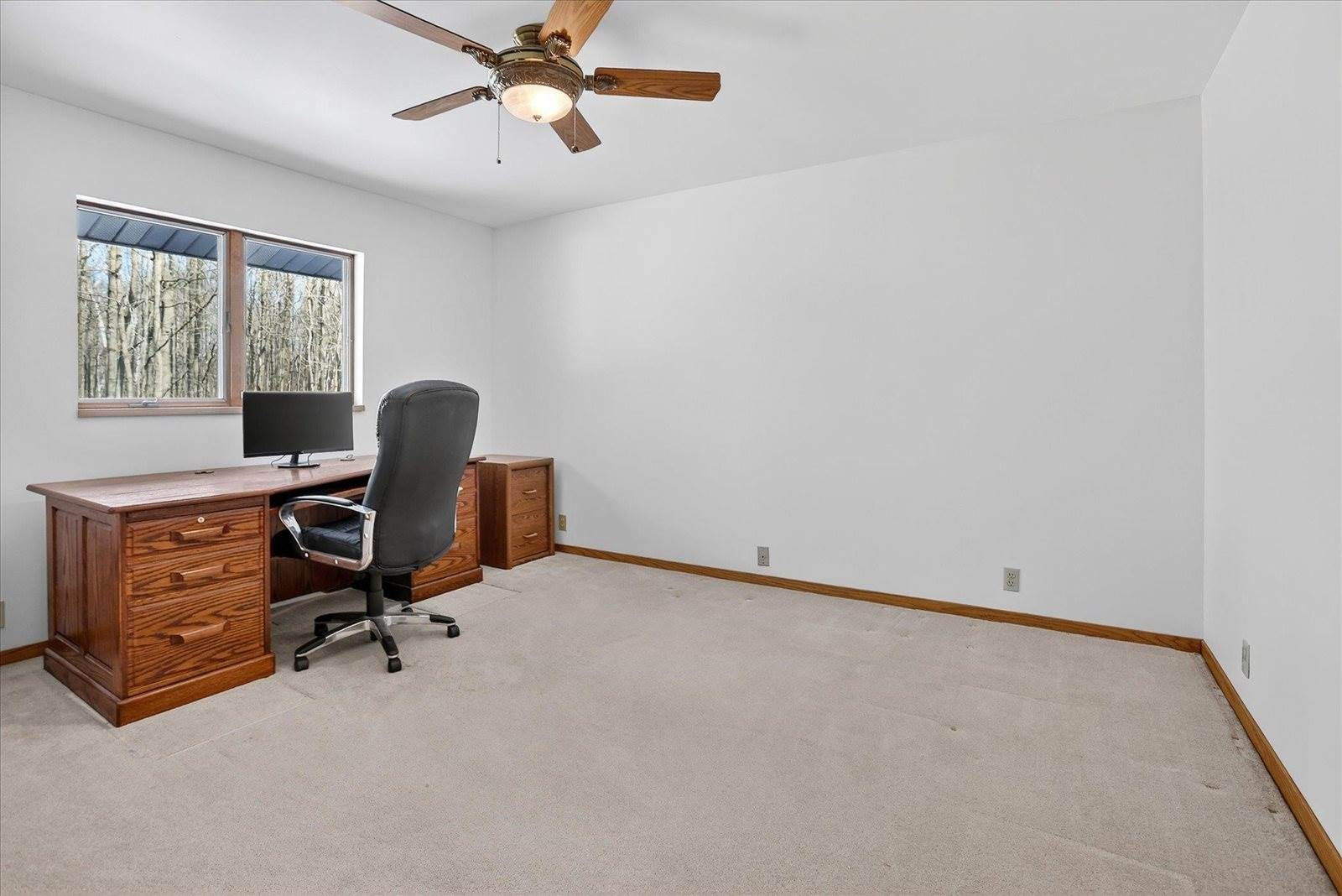 2852 E Leisure Lane, Midland, MI 48640