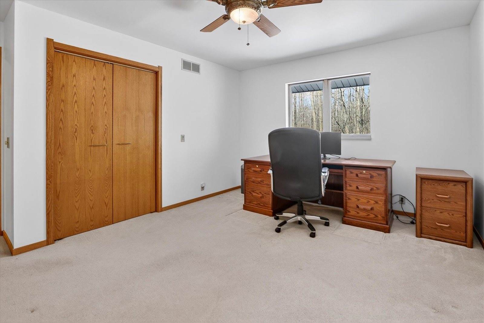 2852 E Leisure Lane, Midland, MI 48640