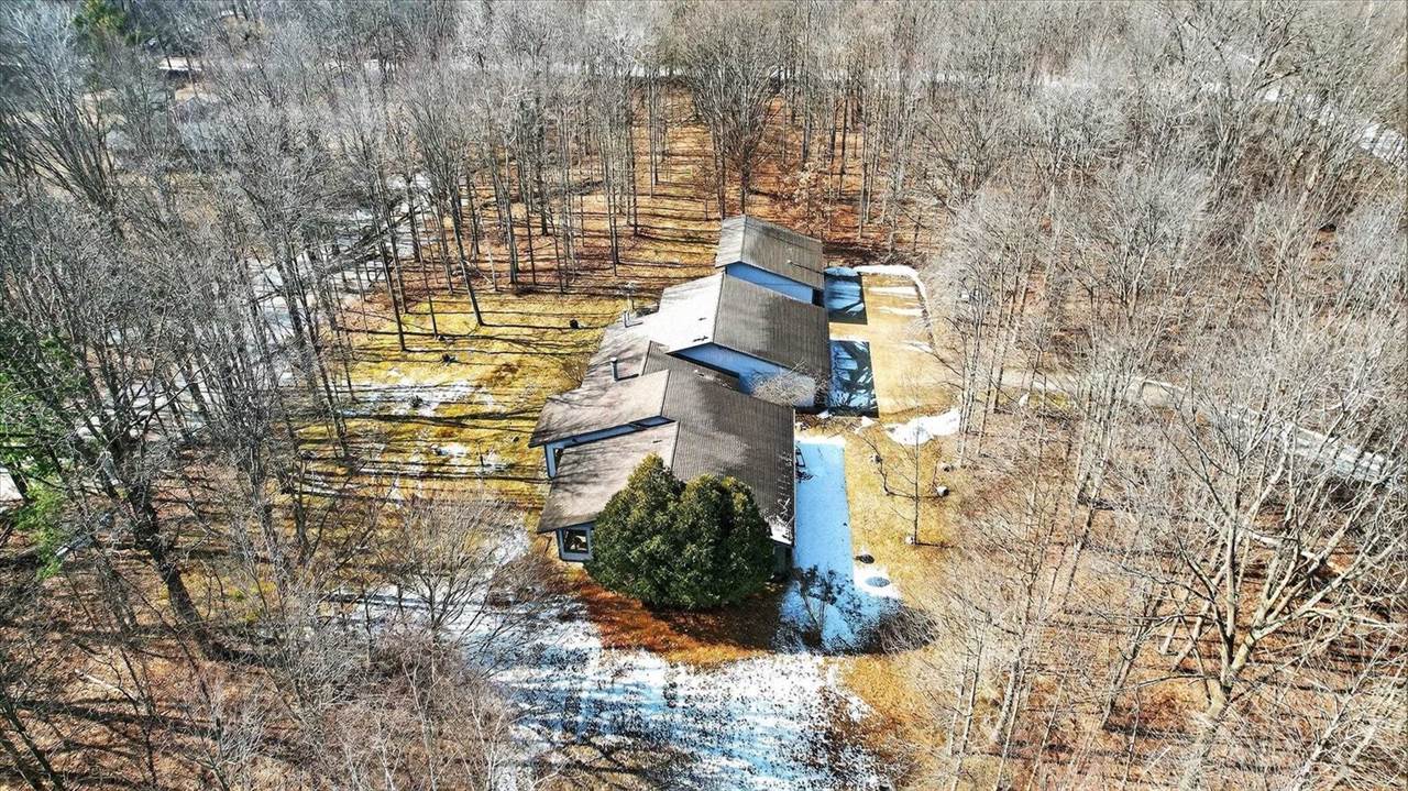 2852 E Leisure Lane, Midland, MI 48640