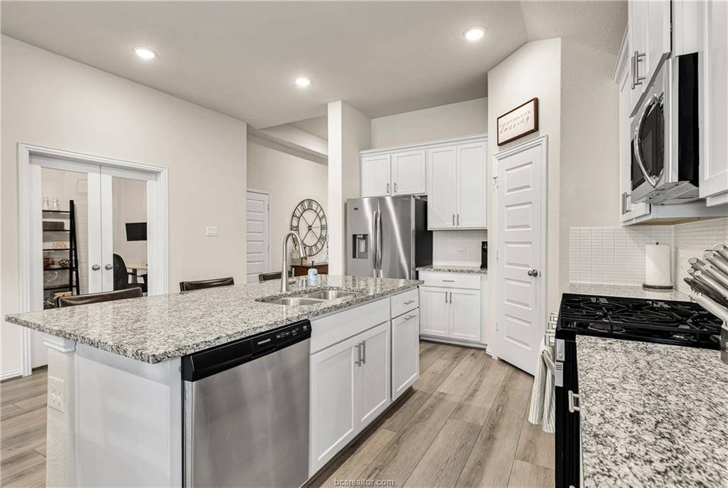 4013 Houberry Loop, College Station, TX 77845